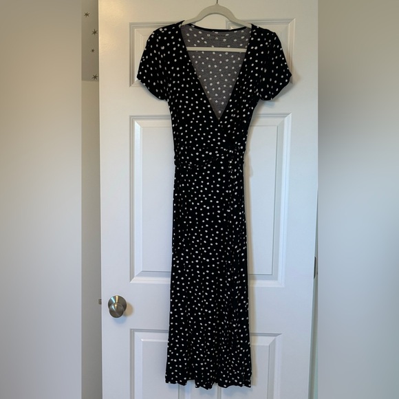 Pea in the Pod - Picture 1 of 3